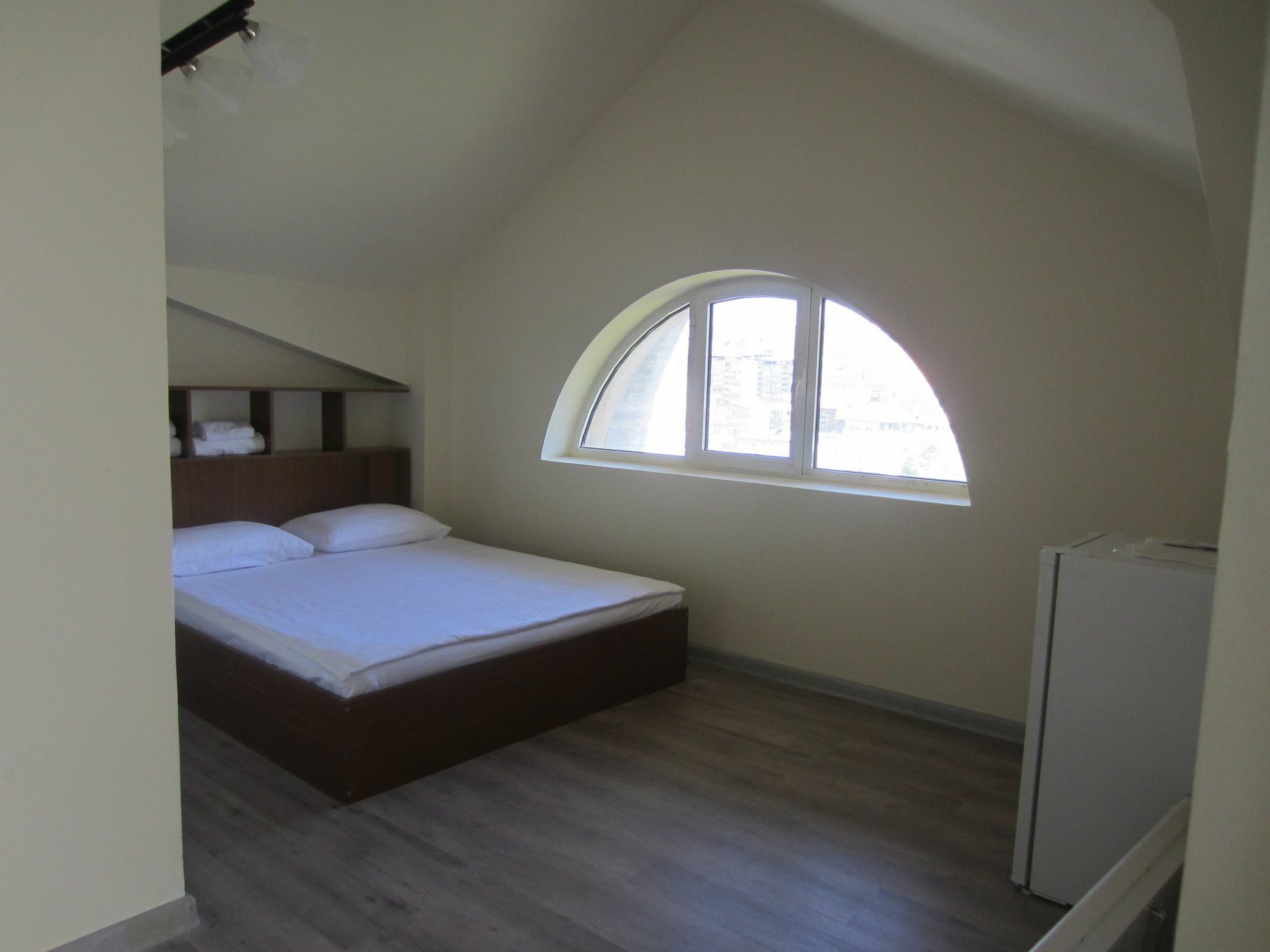 The Rooms Hostel Erywań Zewnętrze zdjęcie